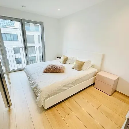 Apartment Elegant 3 Bedrooms Flat In Cloche D'or With Terrace And Parking Luxemburg