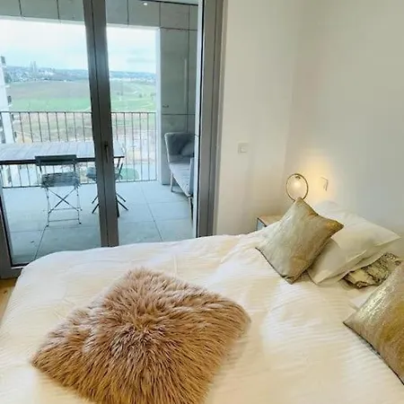 Apartment Elegant 3 Bedrooms Flat In Cloche D'or With Terrace And Parking