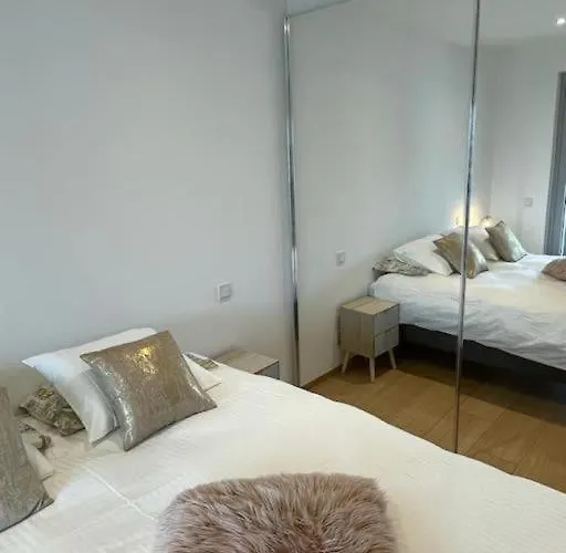 Apartment Elegant 3 Bedrooms Flat In Cloche D'or With Terrace And Parking *