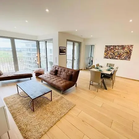 Apartment Elegant 3 Bedrooms Flat In Cloche D'or With Terrace And Parking